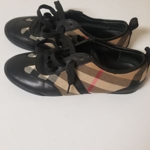 BURBERRY SNEAKERS